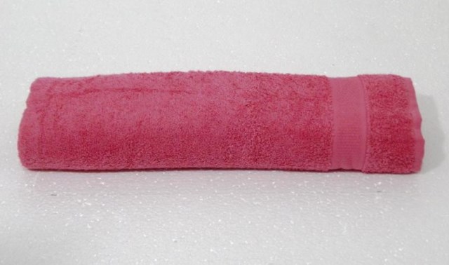 Полотенце махровое Berra розовый 70х140, плотность 420