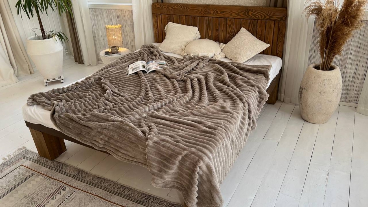 Покрывало шарпей, Полуторный 150х200 Бежевое полоса 4см